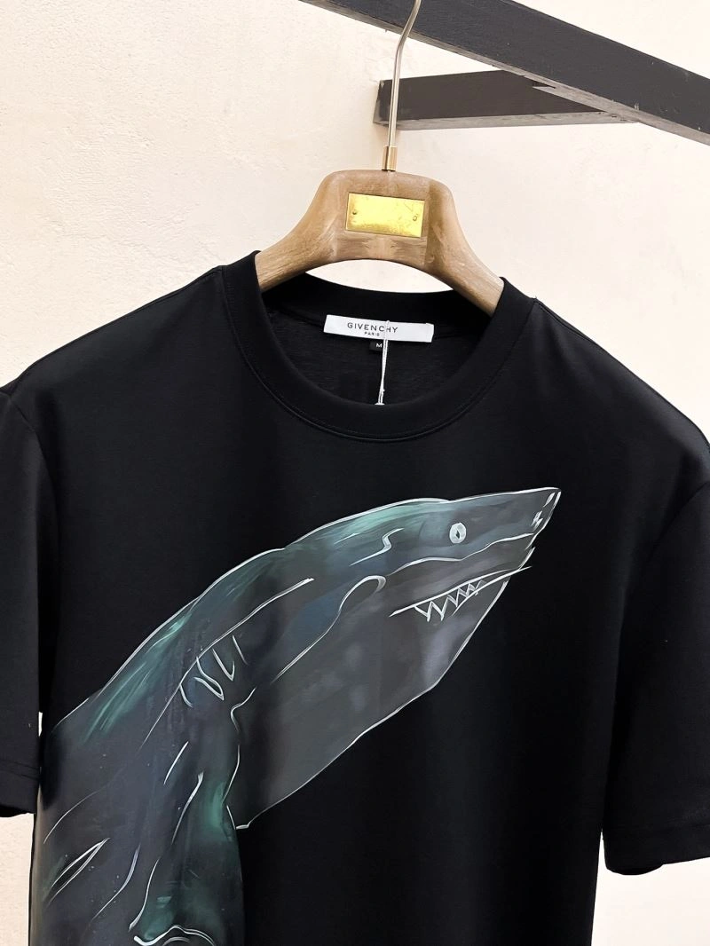 Givenchy T-Shirts OnTrend 123614