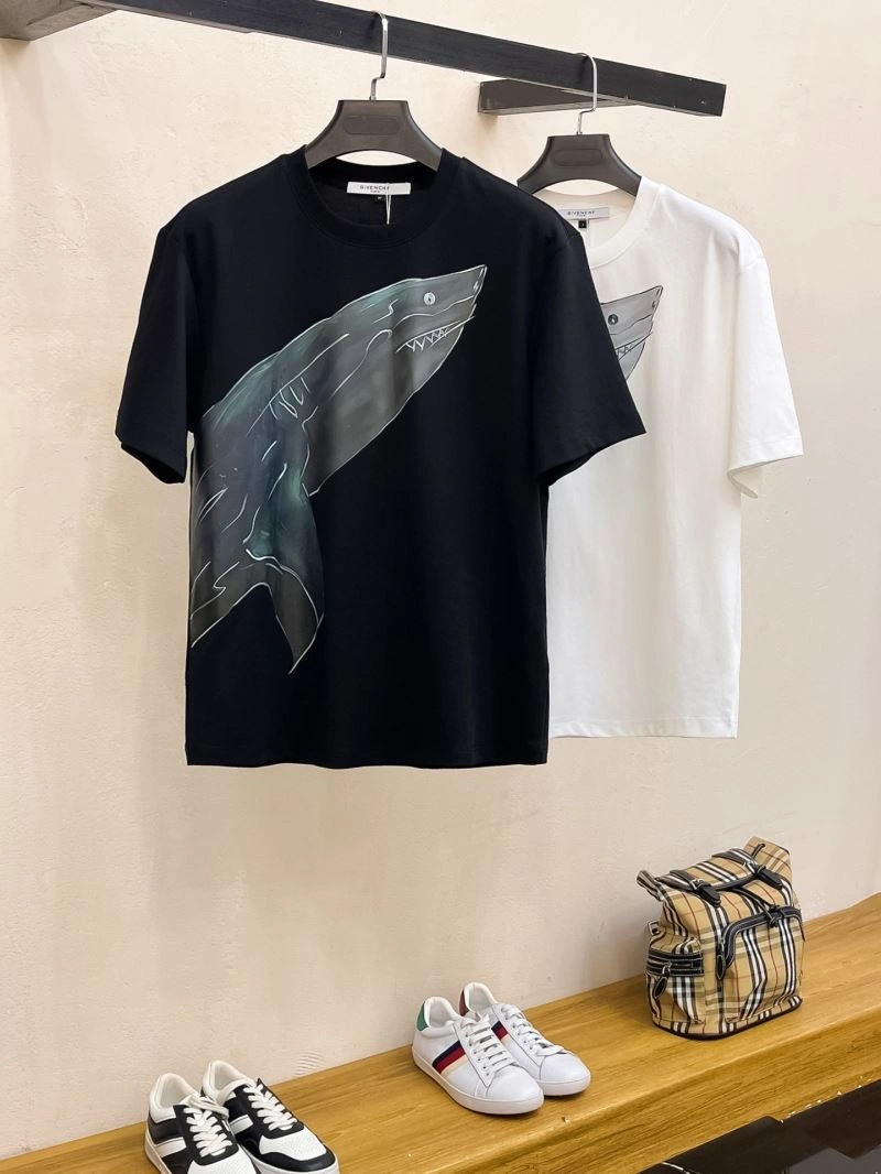 Givenchy T-Shirts OnTrend 123614