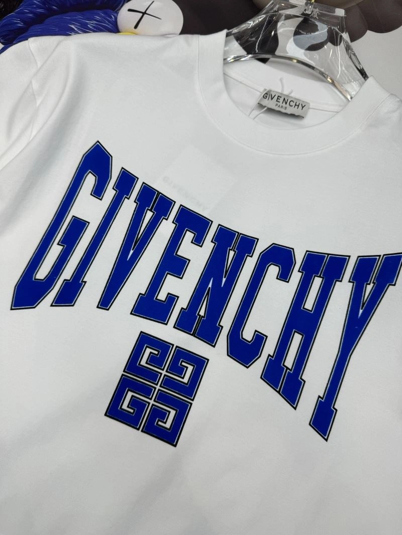 Givenchy T-Shirts Practical 123616