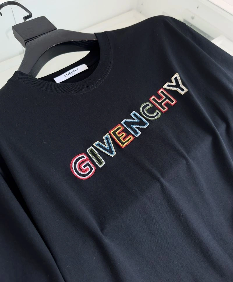 Givenchy T-Shirts GoodFit 123618