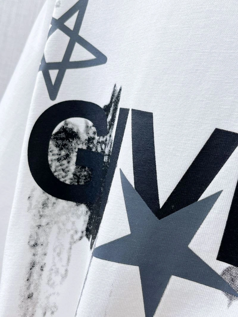 Givenchy T-Shirts Durable 123599