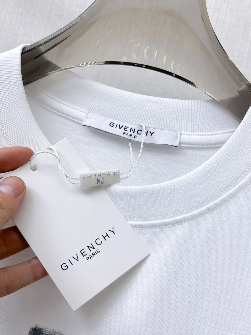 Comfortable Givenchy T-Shirts 123596