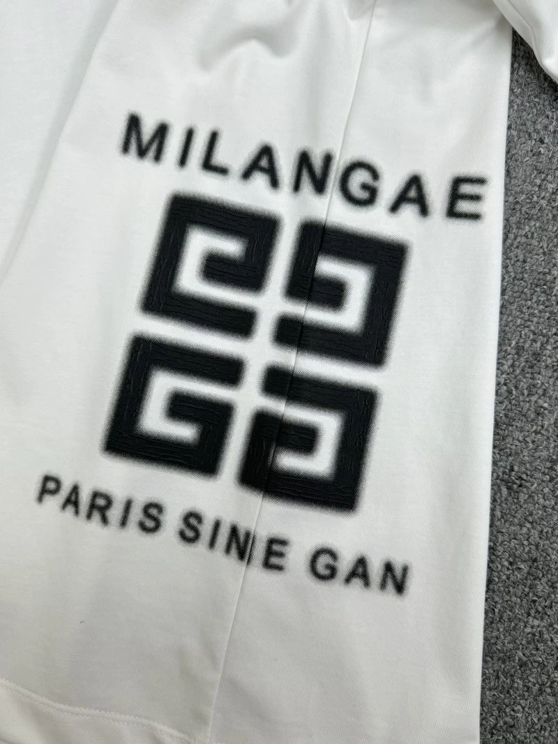 Givenchy T-Shirts Sustainable 123588