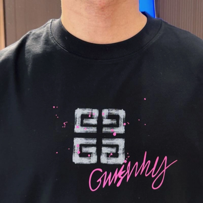 TravelReady Givenchy T-Shirts 123576