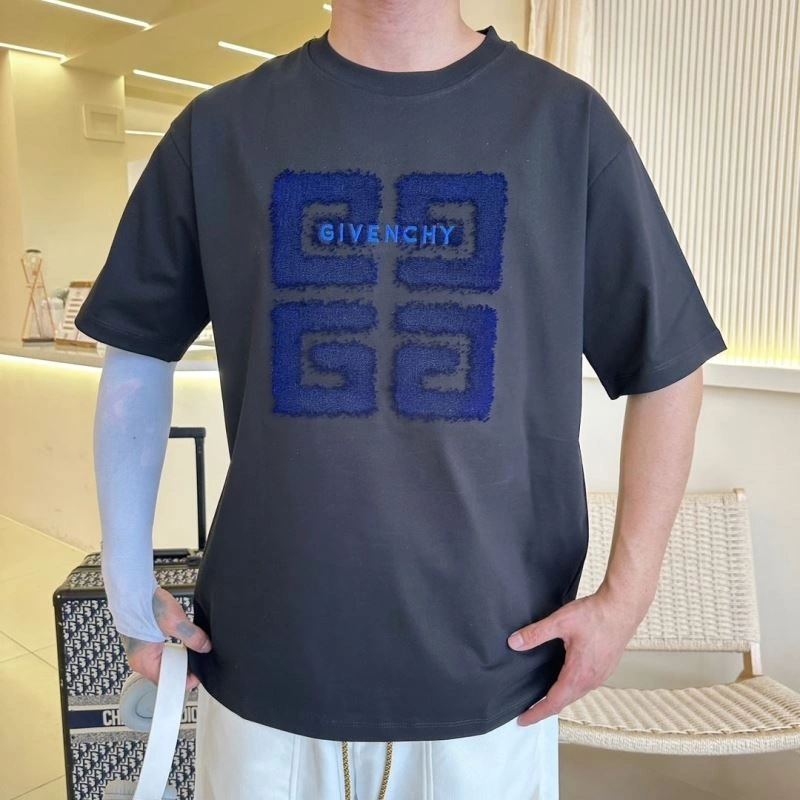 Effortless Givenchy T-Shirts 123579