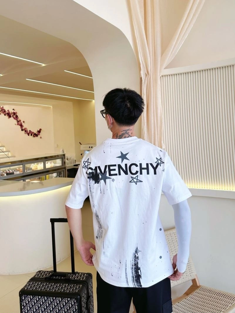 Stretchable Givenchy T-Shirts 123566