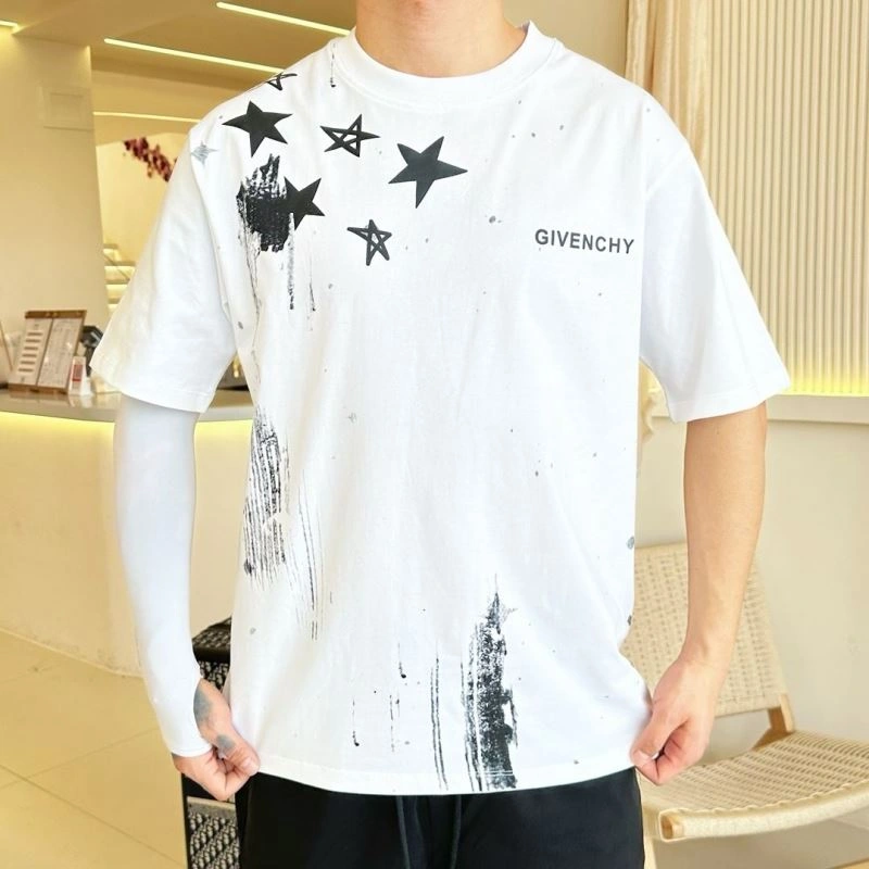 Stretchable Givenchy T-Shirts 123566