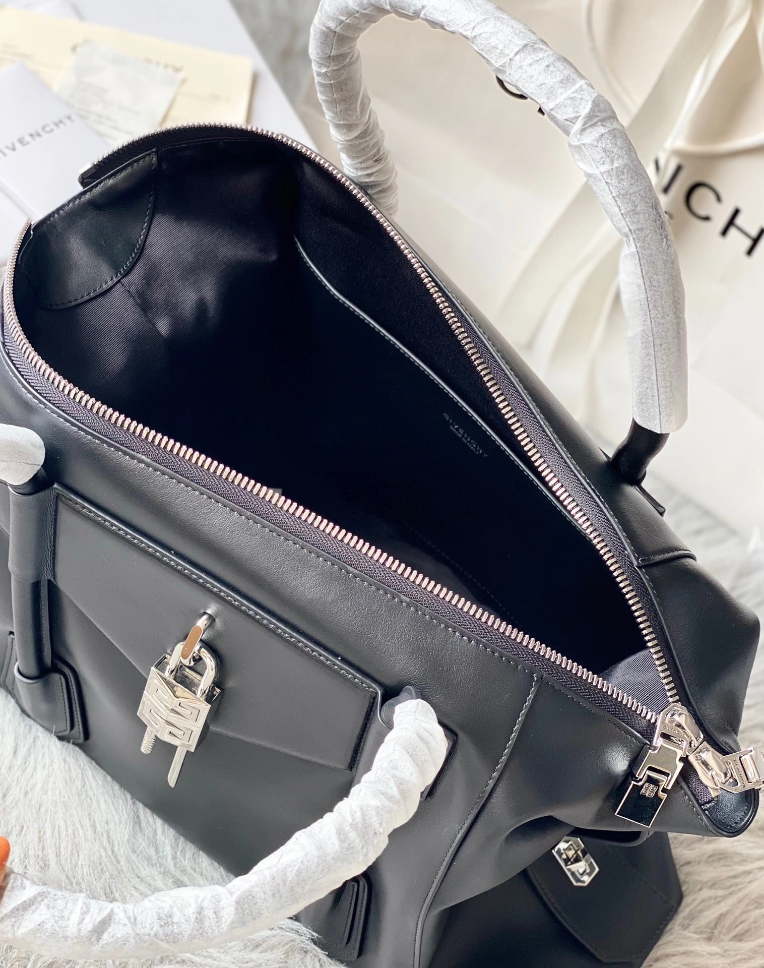 DailyWear Givenchy Top Handle Bags 71704