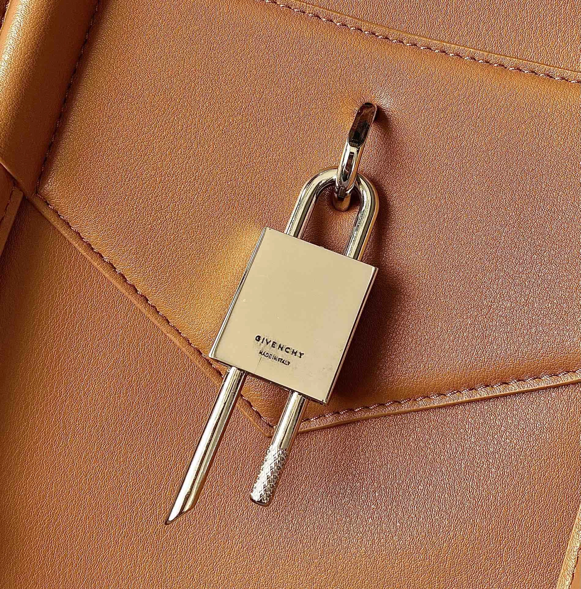 Givenchy Top Handle Bags Classic 71692
