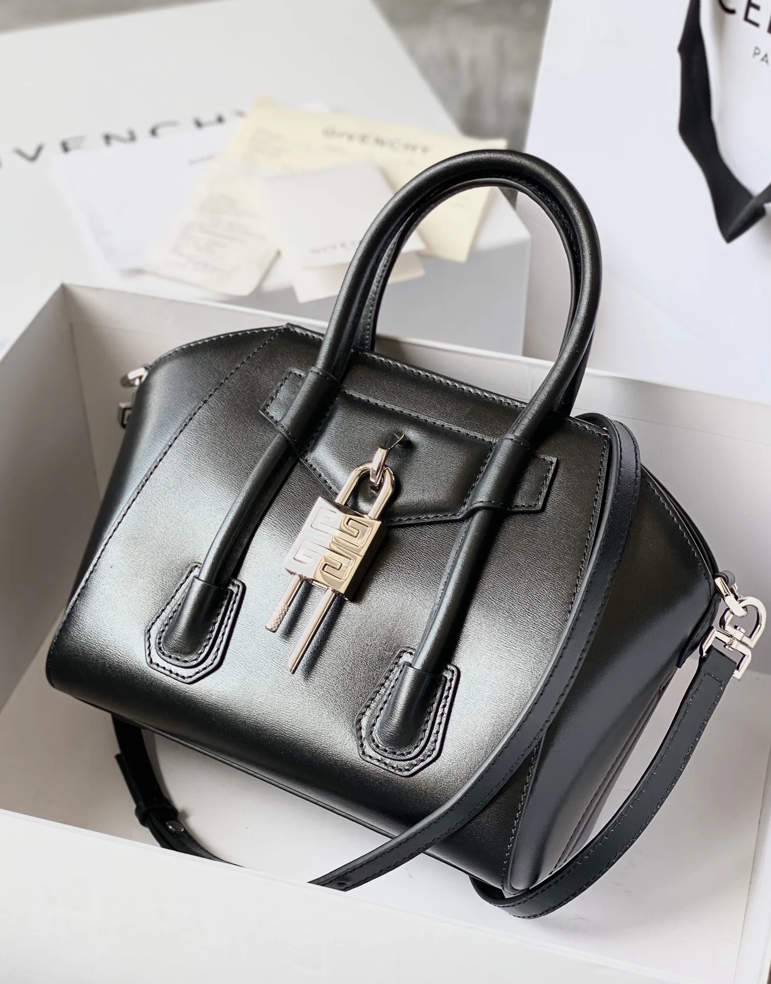 UrbanStyle Givenchy Top Handle Bags 37706