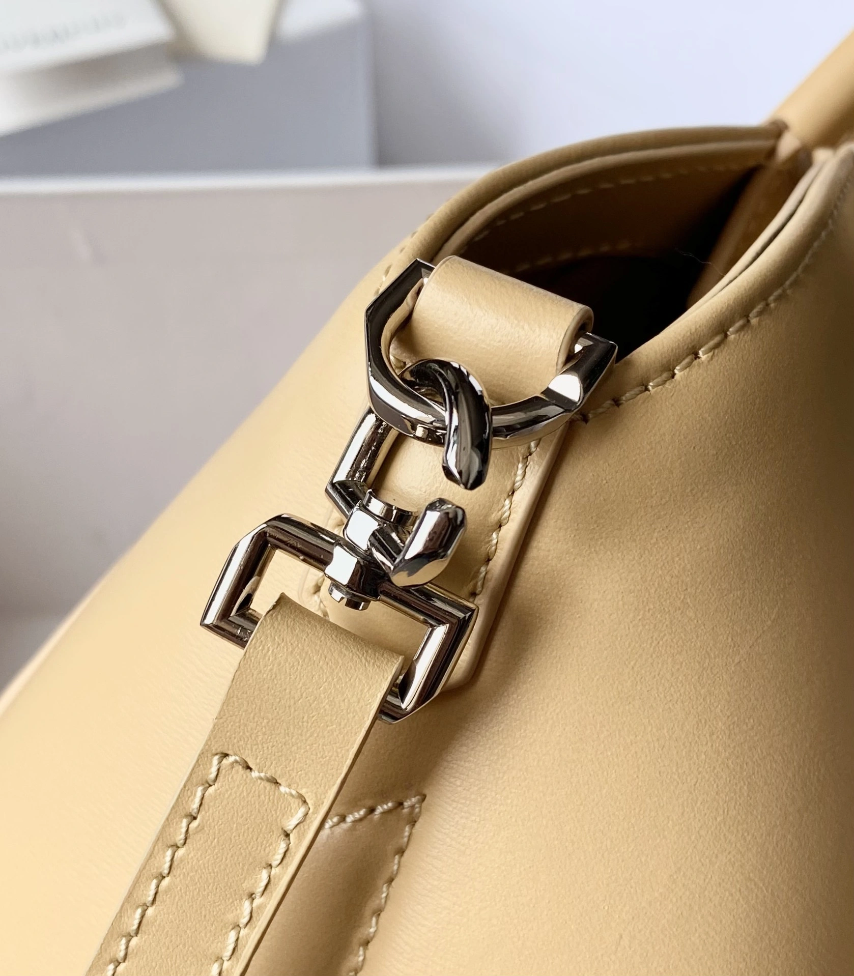 TopPick Givenchy Top Handle Bags 71699
