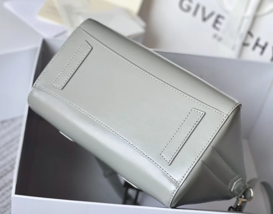 Givenchy Top Handle Bags Versatile 37707