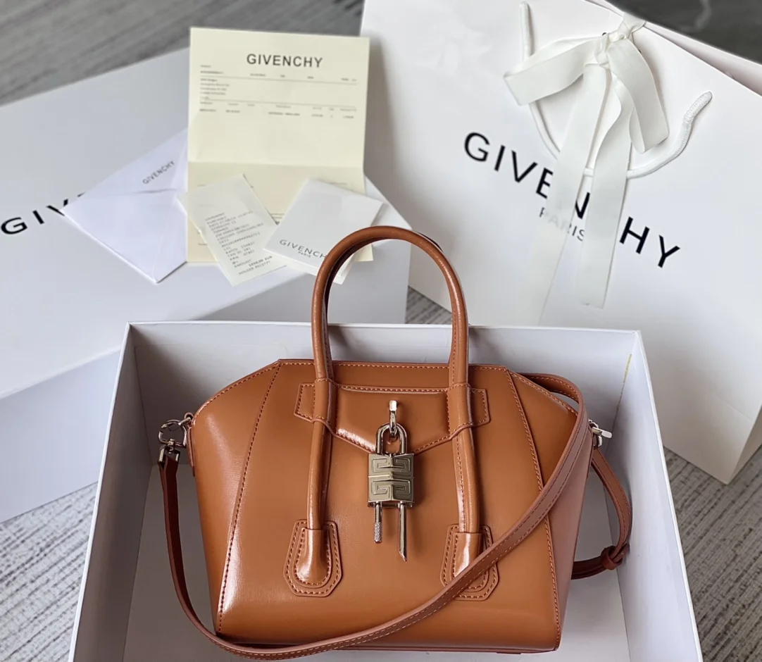 Stretchable Givenchy Top Handle Bags 37708