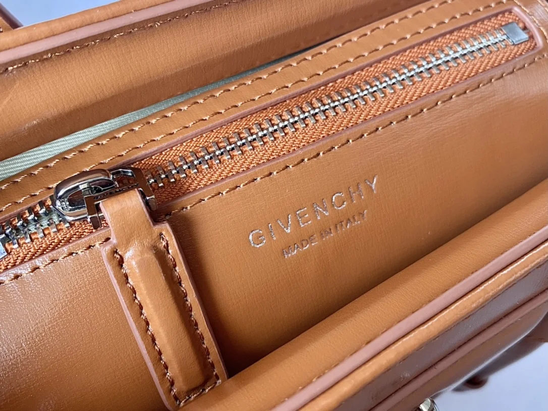 Stretchable Givenchy Top Handle Bags 37708