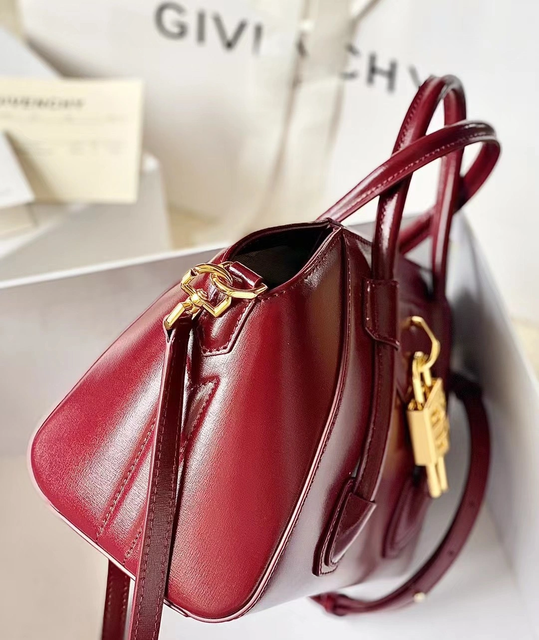 Affordable Givenchy Top Handle Bags 71697
