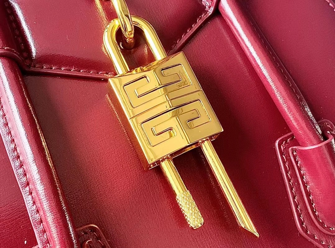 Affordable Givenchy Top Handle Bags 71697