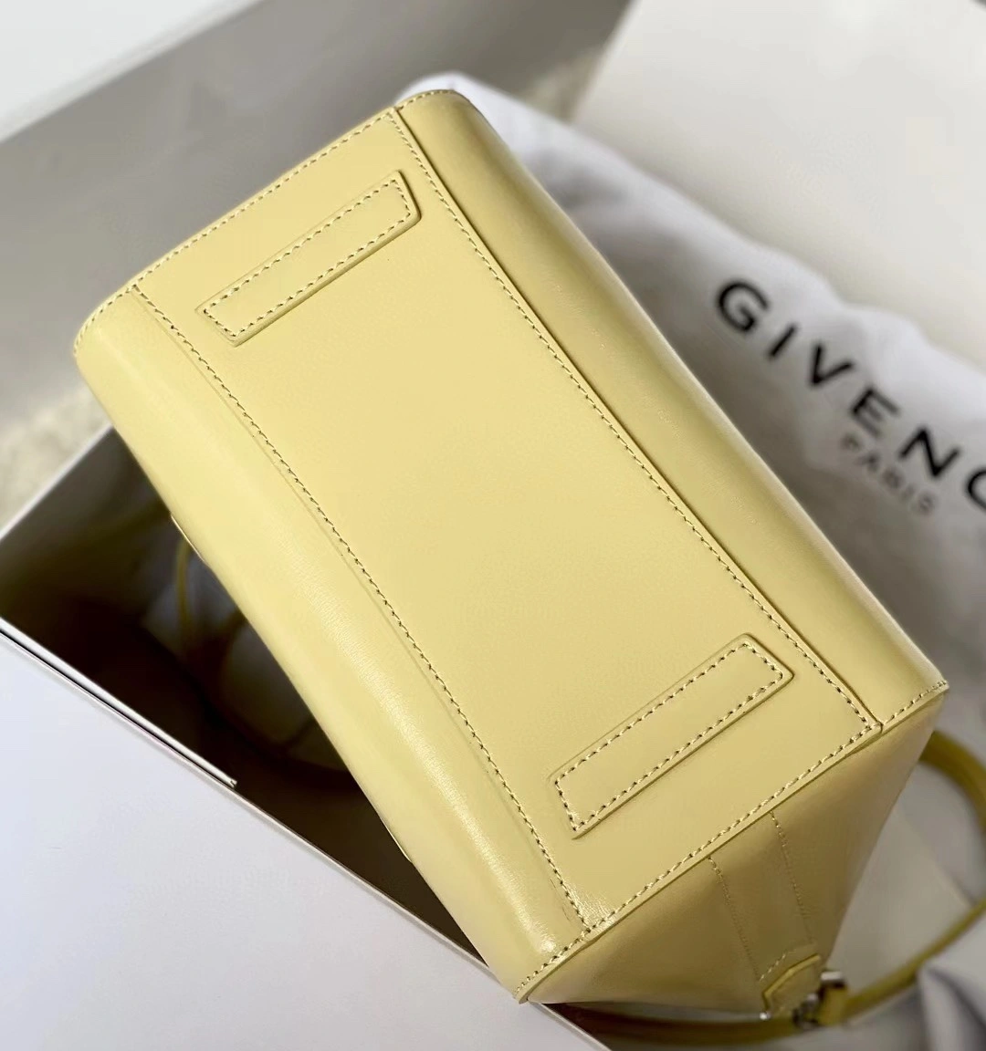 Attractive Givenchy Top Handle Bags 71746
