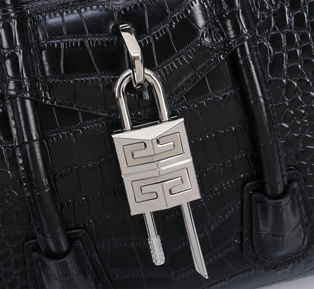 Efficient Givenchy Top Handle Bags 71695