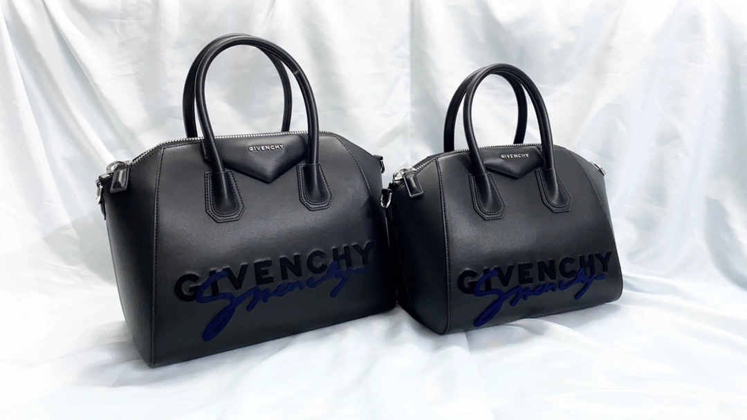 Lightweight Givenchy Top Handle Bags 71846