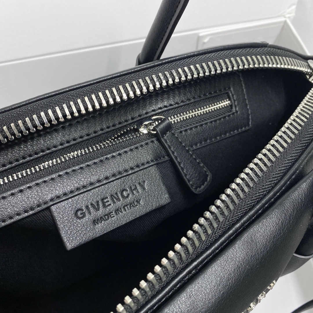 Lightweight Givenchy Top Handle Bags 71846