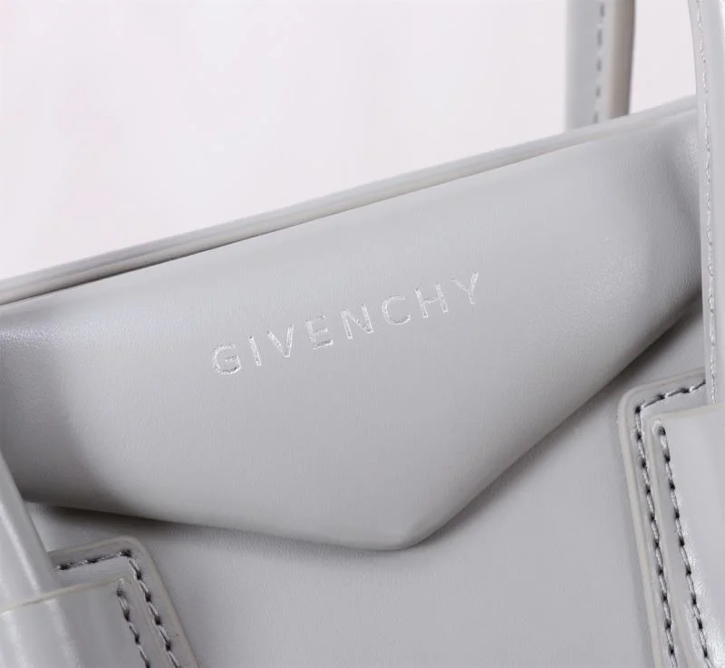 Vibrant Givenchy Top Handle Bags 44883