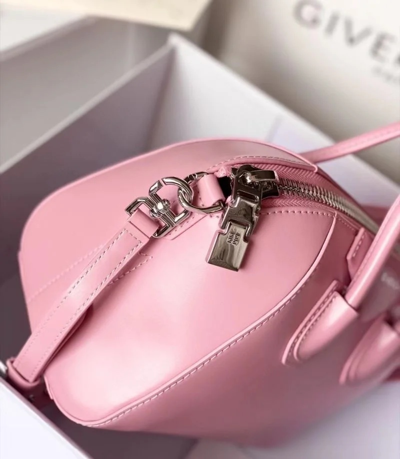 Flexible Givenchy Top Handle Bags 44870