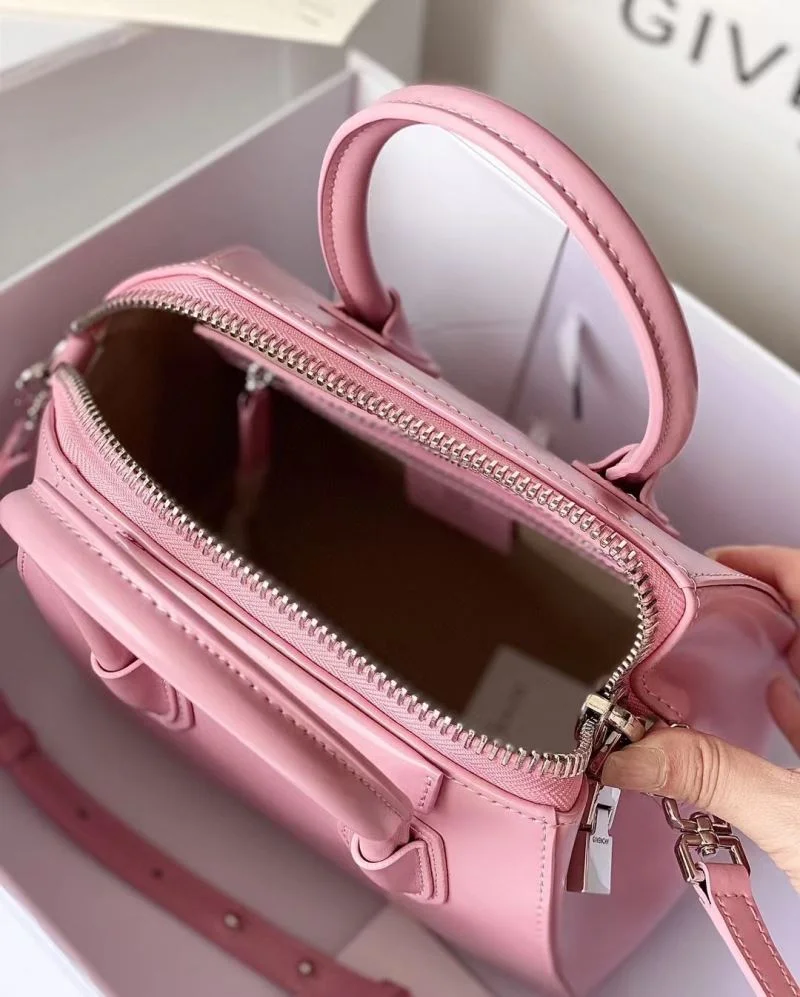 Flexible Givenchy Top Handle Bags 44870