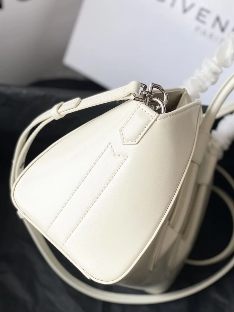 HighPerformance Givenchy Top Handle Bags 44914