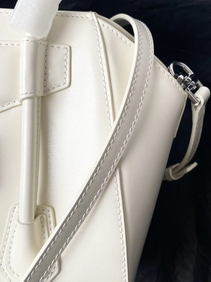 HighPerformance Givenchy Top Handle Bags 44914