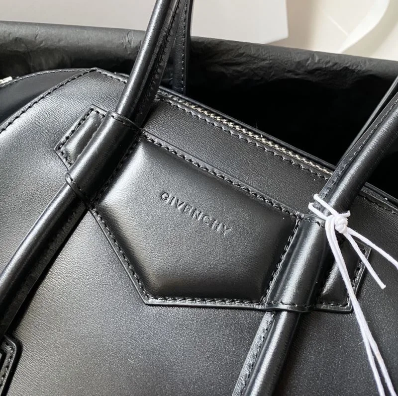 Lightweight Givenchy Top Handle Bags 44656