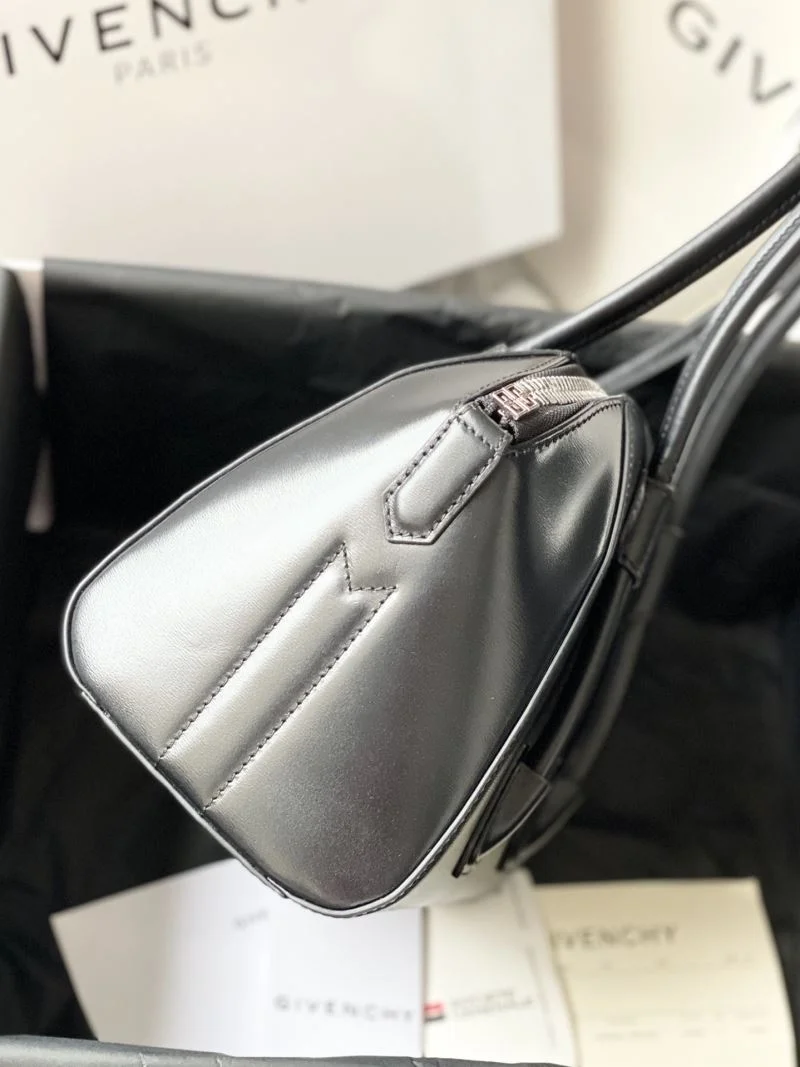 Lightweight Givenchy Top Handle Bags 44656
