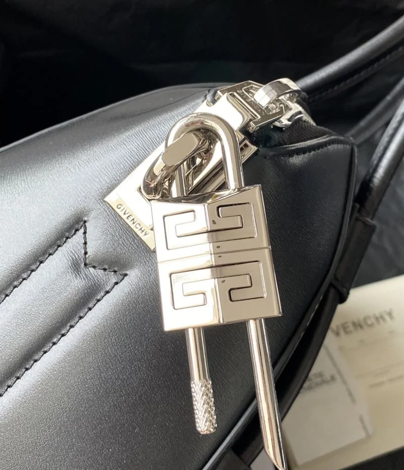 Lightweight Givenchy Top Handle Bags 44656