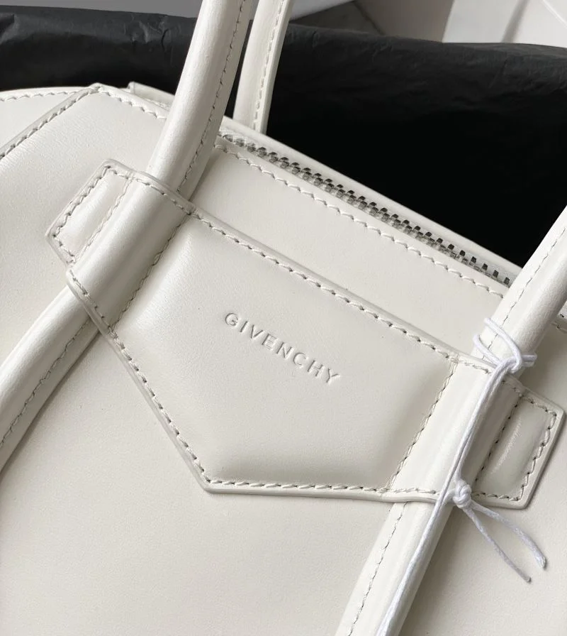 Trendsetting Givenchy Top Handle Bags 44657