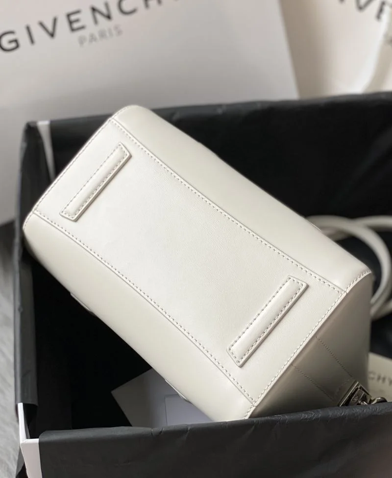 Trendsetting Givenchy Top Handle Bags 44657