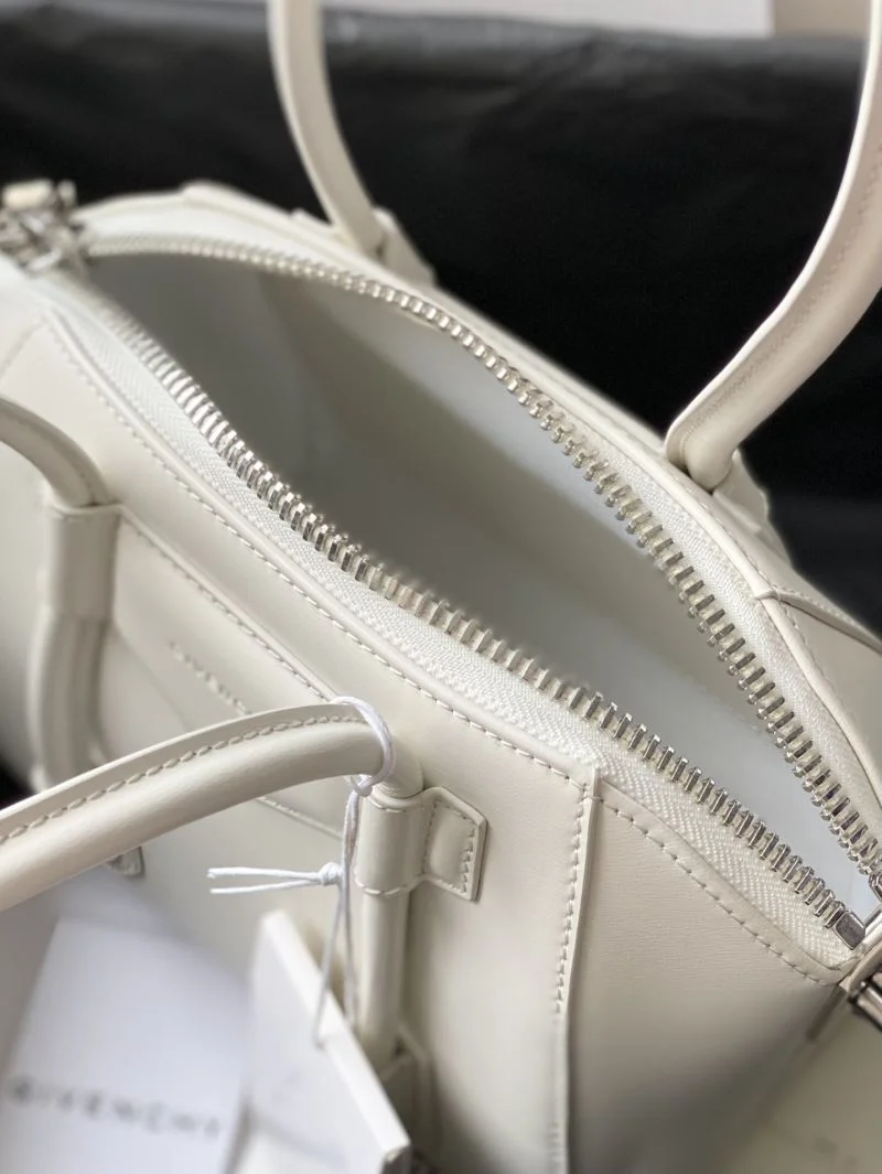 Trendsetting Givenchy Top Handle Bags 44657