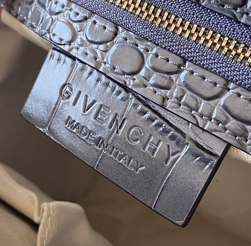 Timeless Givenchy Top Handle Bags 44653