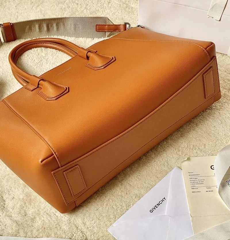 Snug Givenchy Top Handle Bags 44676