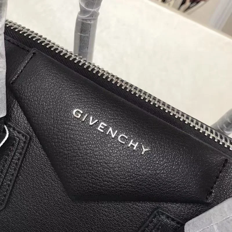 Unisex Givenchy Top Handle Bags 44675
