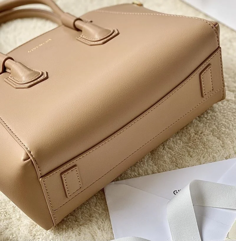 Givenchy Top Handle Bags Vibrant 44666