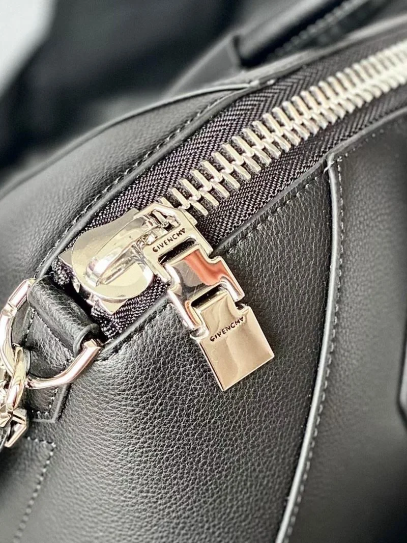UrbanChic Givenchy Top Handle Bags 44610