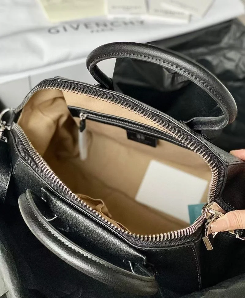 UrbanChic Givenchy Top Handle Bags 44610