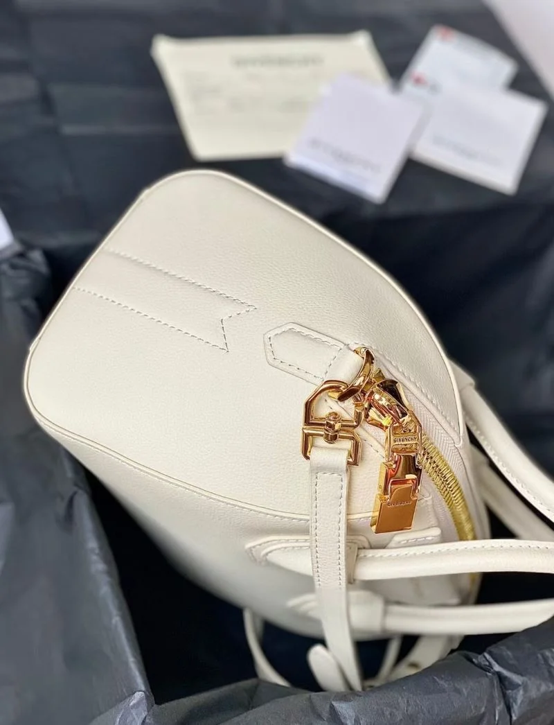Givenchy Top Handle Bags HighQuality 44644