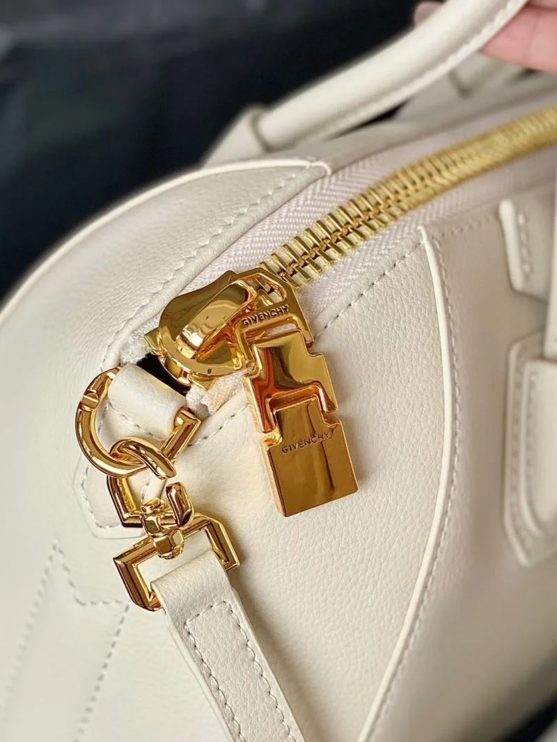 Givenchy Top Handle Bags HighQuality 44644