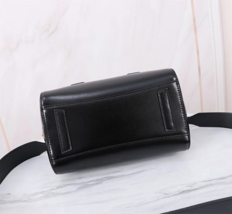 Timeless Givenchy Top Handle Bags 44538