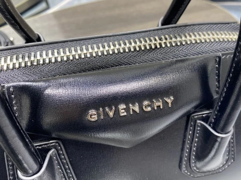 Givenchy Top Handle Bags Vibrant 44531