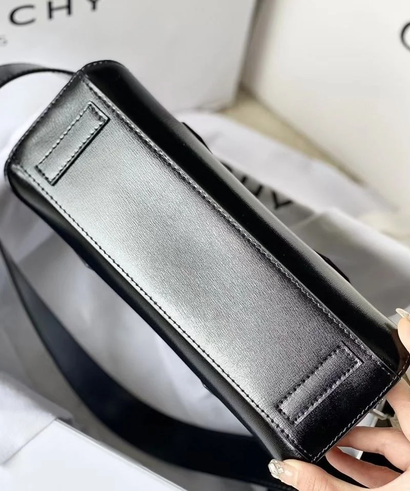 Stretchable Givenchy Top Handle Bags 44528