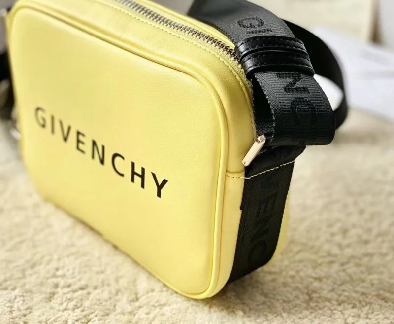 ModernLook Givenchy Waist Chest Packs 44852