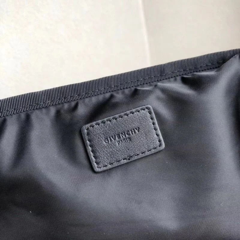 TechFriendly Givenchy Waist Chest Packs 44599
