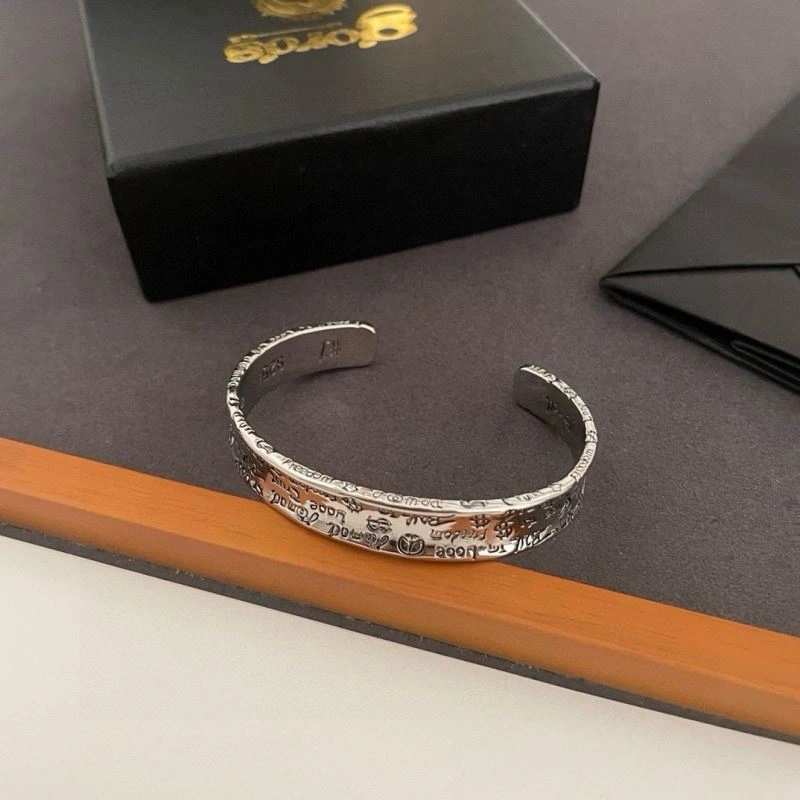 Vibrant Goros Bracelets 212179