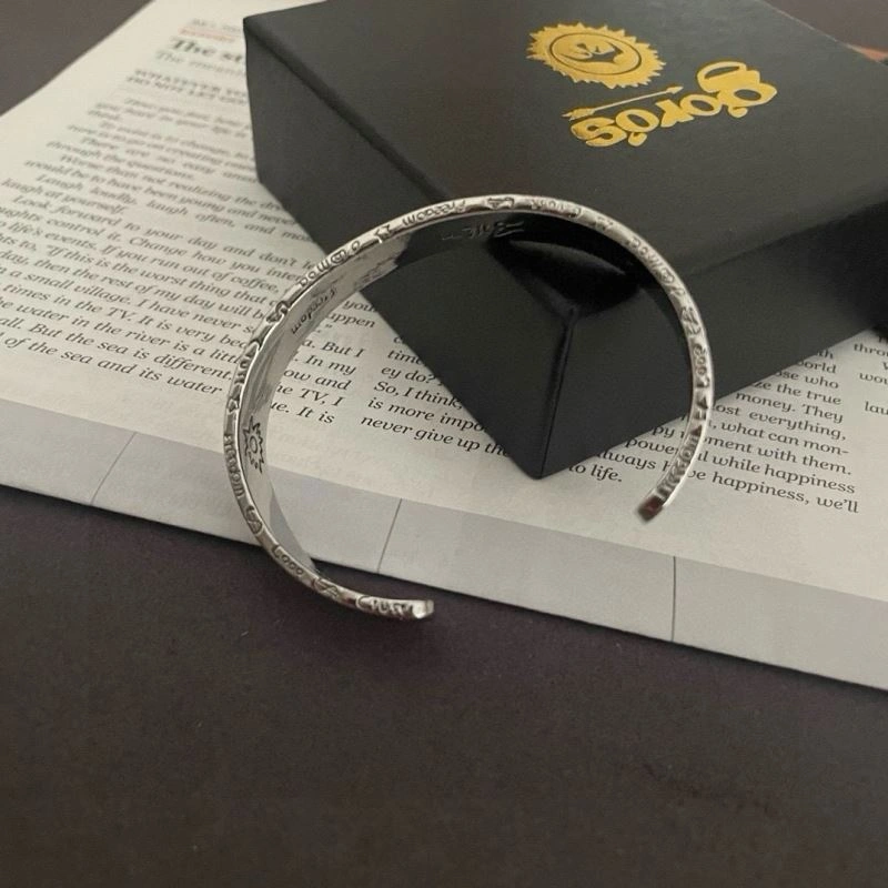 Vibrant Goros Bracelets 212179